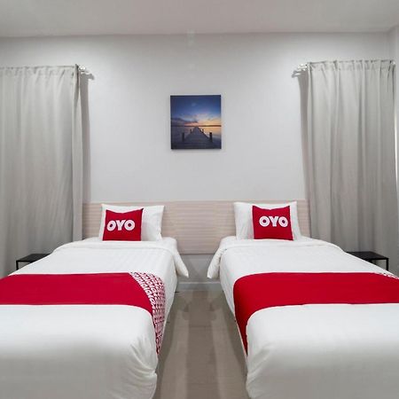 Capital O 75378 Thawapee Resort Rayong Bagian luar foto